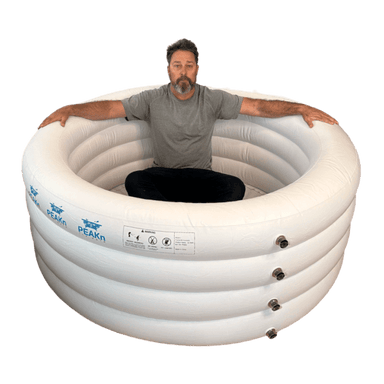 Peakn PK003 Ice Bath Inflatable Round man inside
