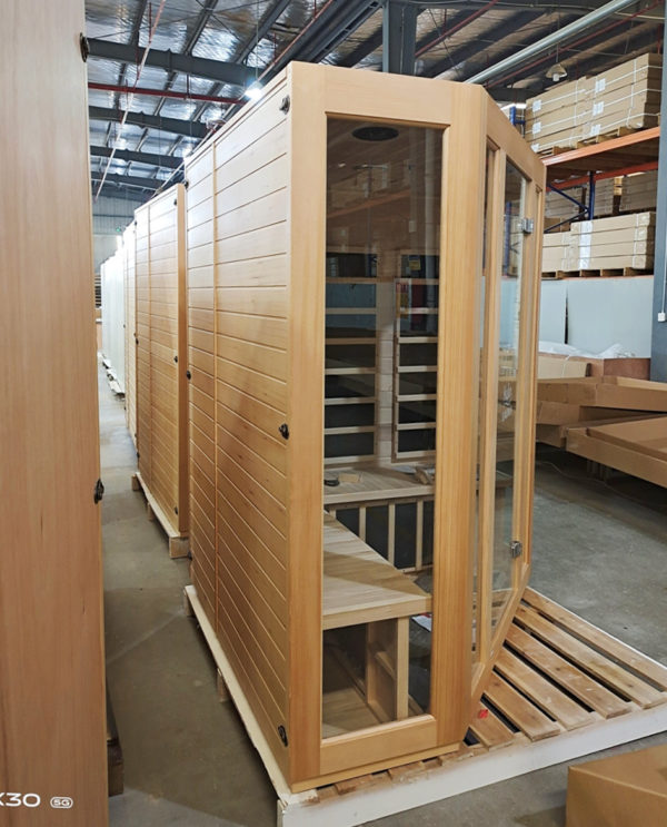 KYLIN KY-033LV Infrared Sauna 4 Person Superior Carbon Corner side view