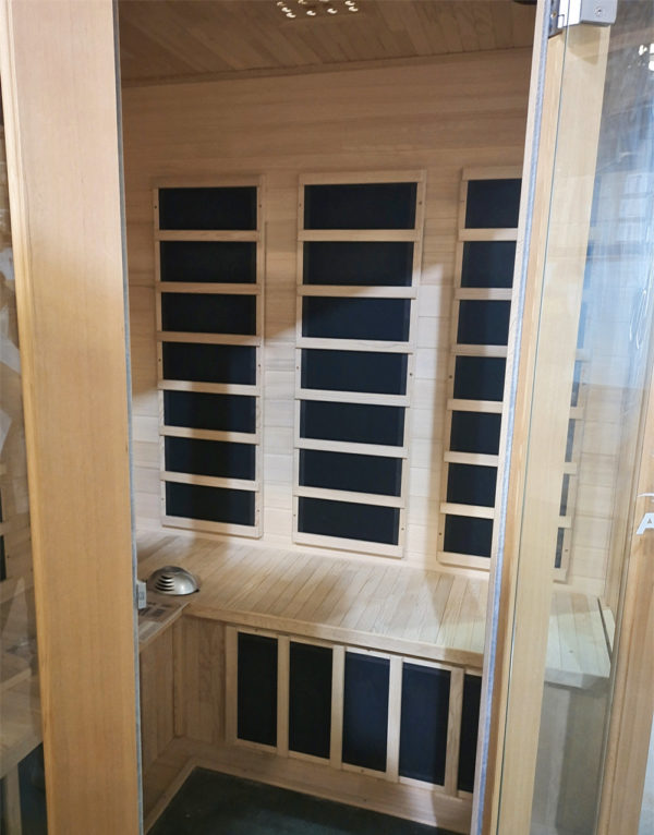 KYLIN KY-033LV Infrared Sauna 4 Person Superior Carbon Corner inside