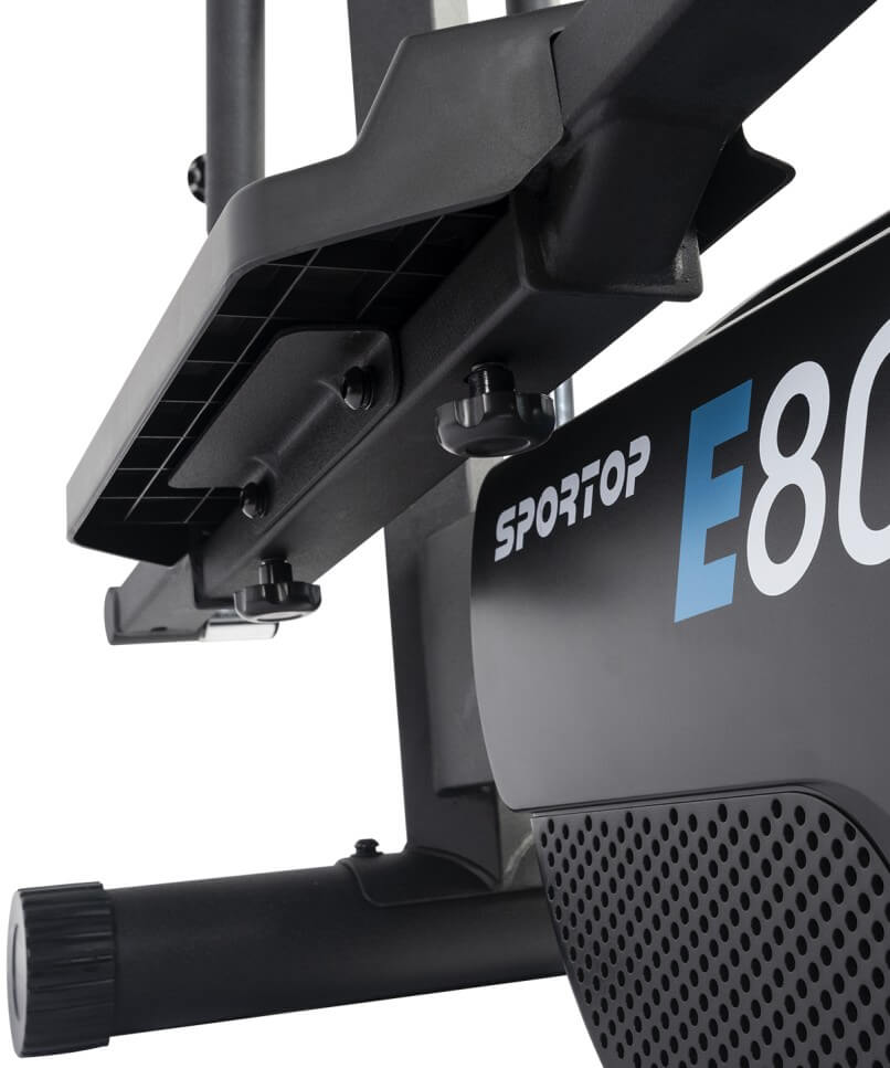 Sportop E80LCD Elliptical Trainer foot pedals